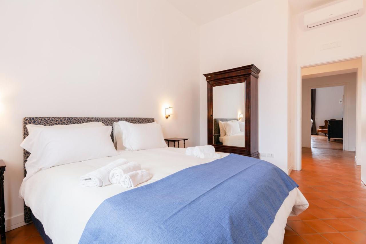 Palazzo Marigliano - Serviced Apartments Nápoles Exterior foto